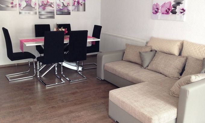 Stockach Apartment | Ferienwohnung 77qm, 2 Schlafzimmer, max. 5 Personen