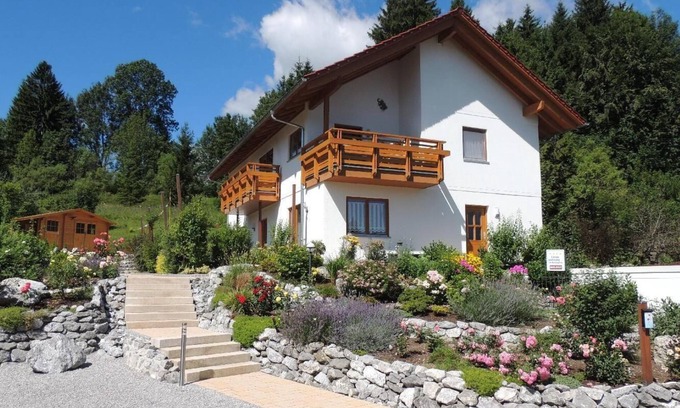 Oberkirch Apartment | Ferienwohnung am Rosengarten