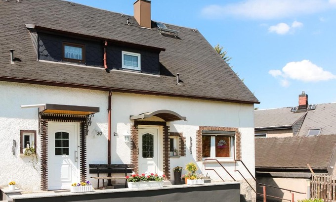 Weidensdorf House | Ferienwohnung am Sachsenring