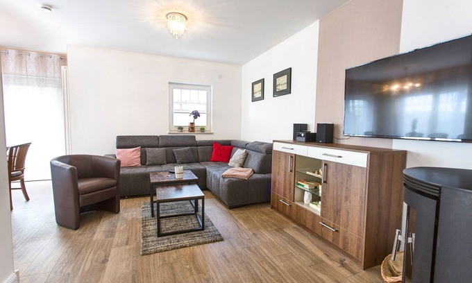 Kroeslin Apartment | Ferienwohnung Greifswalder Oie - Villa Vier Inselblick