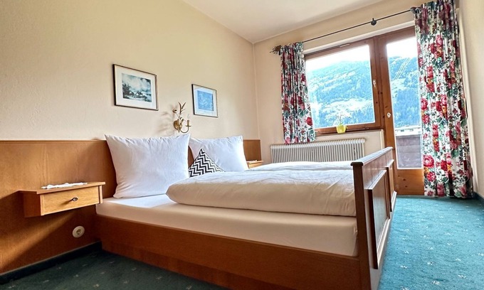 Zell am Ziller Apartment | Ferienwohnung für 4 Personen - Appartementhaus Zillertal Arena