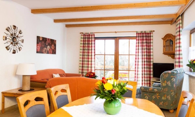 Ginselsried Apartment | Ferienwohnung im Erdgeschoss für 6 Personen