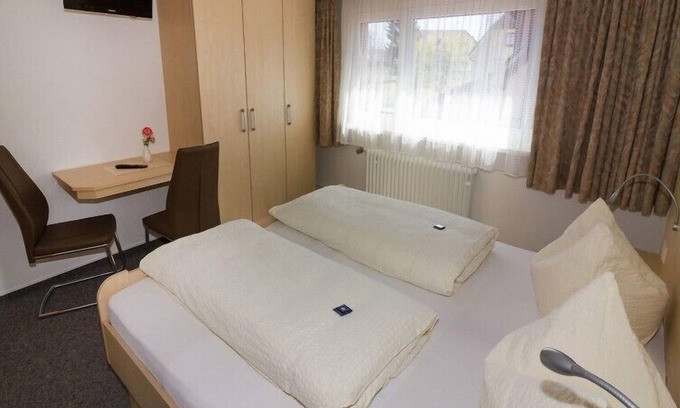 Hoechenschwand Apartment | Ferienwohnung Maiglöckchen, 35qm mit 1 Schlafzimmer für max. 4 Personen