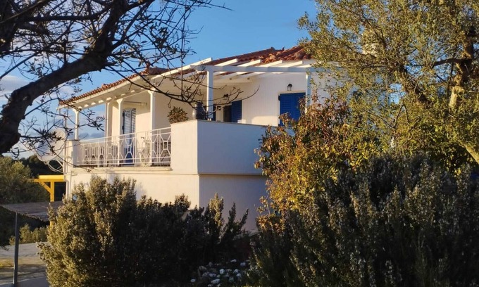 Pylos-Nestoras Apartment | Ferienwohnung mit Panoramablick Mitten im Olivenhain
