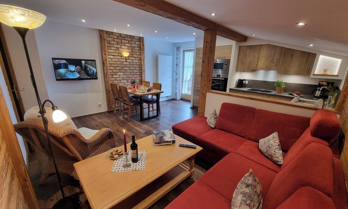 Eck Apartment | Ferienwohnung "Rauschberg" für 2 Personen mit Süd- und Nordbalkon, 65 m²
