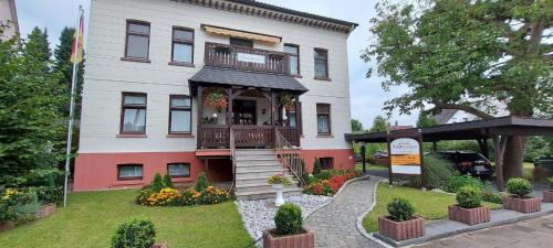 Bad Pyrmont Apartment | Ferienwohnungen Parkschlösschen
