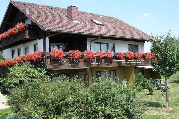 Weilheim Apartment | Ferienwohnungen Tröndle im Rosendorf