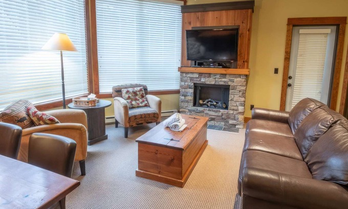 East Kootenay Condo | Fernie - Timberline Lodges Juniper #612