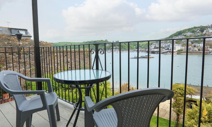 Dartmouth Apartment | Ferry View