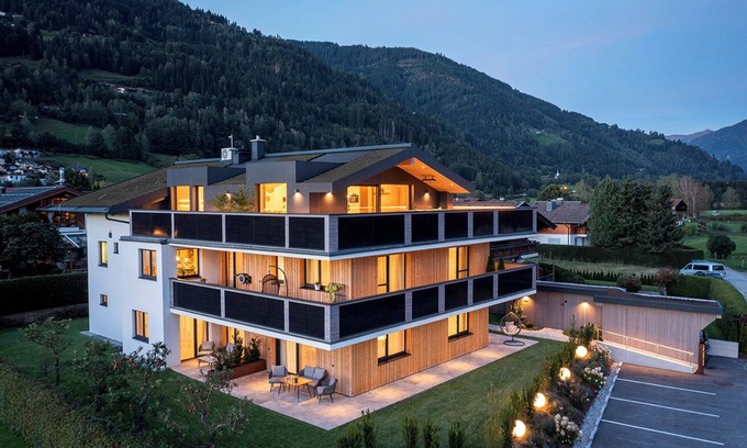 Furth Apartment | FESH LIVING 2 - smart alpine apartment with sauna near Zell am See/Kaprun
