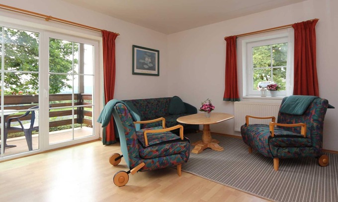 Frauenwald Apartment | Fewo 01, EG, 2 Zi., Frauenwald - Bergblick Frauenwald - Fewo.cc