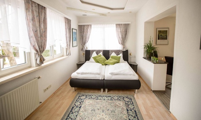Schoerfling am Attersee Apartment | FEWO 1 de luxe with balcony * - Pension KNOLL am Attersee