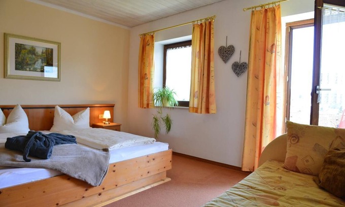 Zwiesel Apartment | FeWo mit zwei Schlafzimmern und Fußbodenheizung