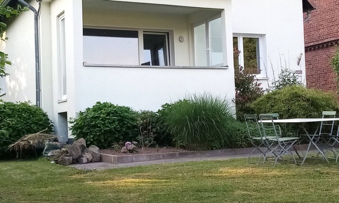 Hehlen Apartment | FEWO Summertime directly on the Weser in the beautiful Weserbergland
