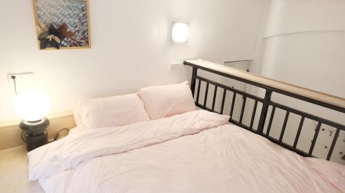 Huaihai Road Commercial Area Apartment | FFC sweet home on Shaanxi Road