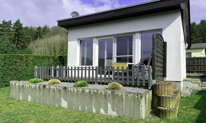 Sellin House | FH Emma in a quiet residential area with a beautiful plot by the forest - Emma in a quiet residential area