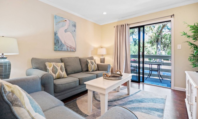 Folly Field Condo | Fiddler's Cove 9E, 2BR, Tennis, Pool, Racquetball, Beach Access, Sleeps 6