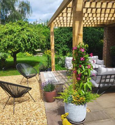 Eastrington Bed & Breakfast | Field View B&B