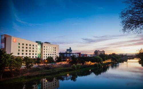 Tres Rios Hotel | Fiesta Inn Culiacan