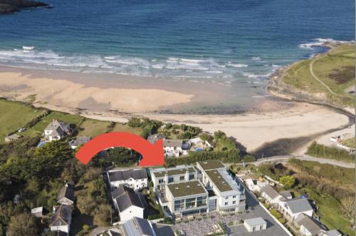Harlyn Apartment | Fifty Steps from the beach!