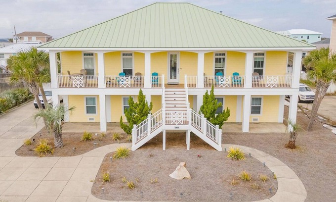 Villa Segunda House | FILL IN THE GAPS! The Big Yellow Beach House | Gulf Views, Private Pool!