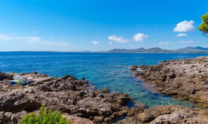 Costa de los Pinos House | Finca L'Embat by Interhome