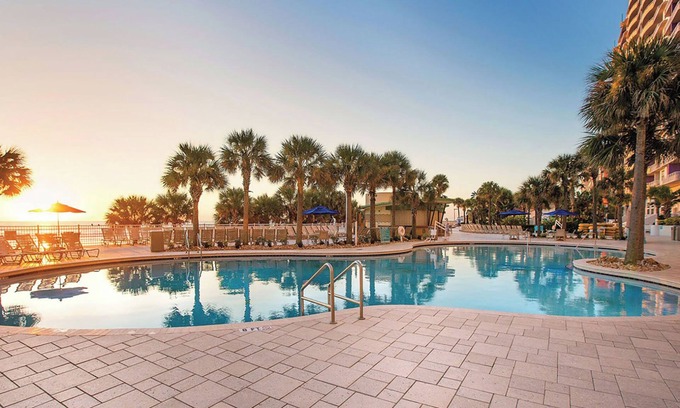 Brush - Stewarts Resort | 𝐅𝐢𝐧𝐝𝐢𝐧𝐠 𝐌𝐞𝐢𝐥𝐢-Beachfront Fun @Ocean Walk Resort+Amenities. 2BR Suite