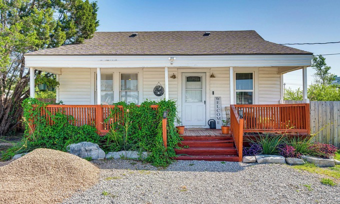 Spicewood House | Fire Pit & Yard: Dog-Friendly Spicewood Home
