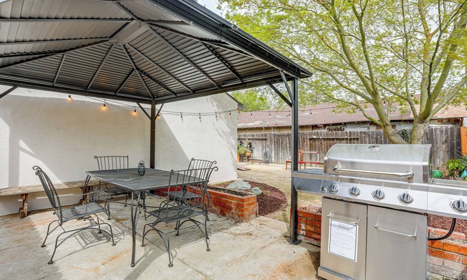 Clarksburg Cottage | Fire Pit & Yard Games: Inviting Clarksburg Cottage