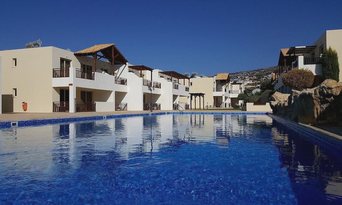 Peyia Town Apartment | First floor one bedroom apartment, sea & pool view, FREE WIFI