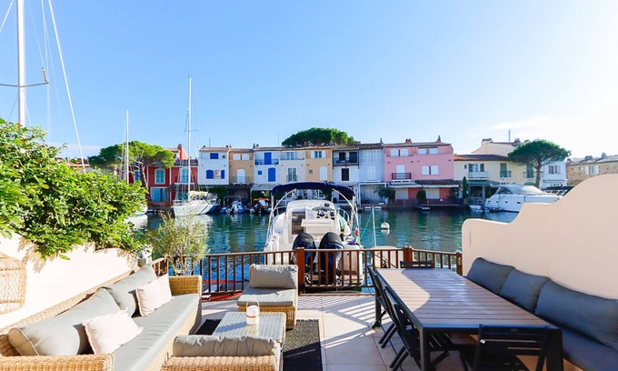 Port Grimaud House | Fisherman house with 4 bedrooms in Port Grimaud - Terrace, A/C, Mooring