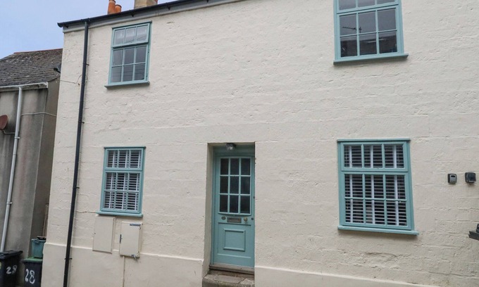 Portland Cottage | FISHERMAN'S COTTAGE, KING STREET, pet friendly in Fortuneswell