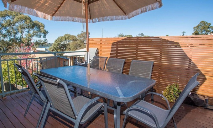 Merimbula House | Fishermans Lodge in Merimbula