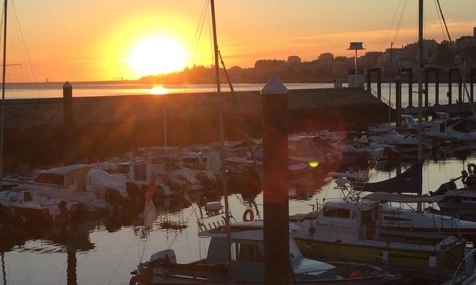Canidelo Boat Rental | FISHING is an English boat from the 80's.