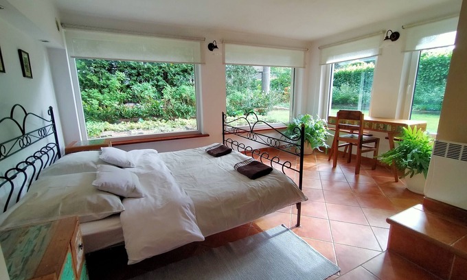 Srodmiescie Apartment | Five-person Apartment With a Garden Near Szczytnicki Park