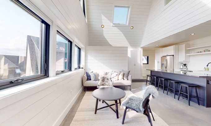 Rangeley House | Fjallstuga | Ski-in/ski-out A-frame with mountain/lake views, patio & fireplace
