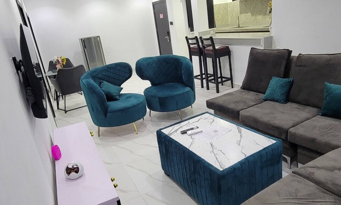Lekki Phase 1 Apartment | Flamingo - 2 Bedroom Apartment in Lekki