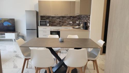 St. Andrew's Apartment | Flat 2 Central Apartment in Swieqi