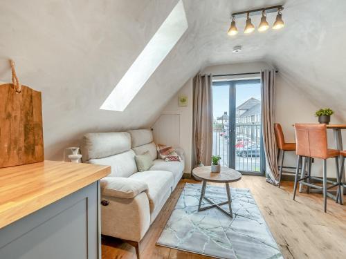 Narberth Apartment | Flat 2 - Uk49045