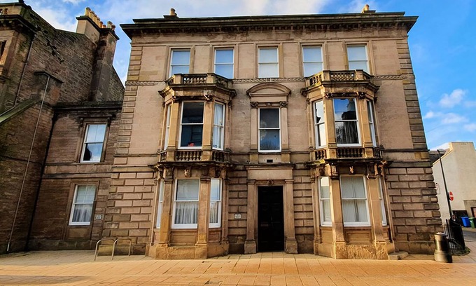Nairn Cottage | Flat 3, Barron House