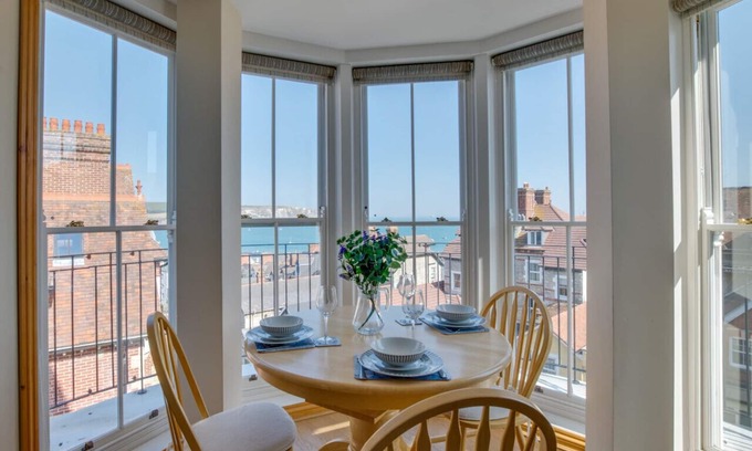 Swanage Apartment | Flat 6 Penlu - Two Bedroom Apartment, Sleeps 3