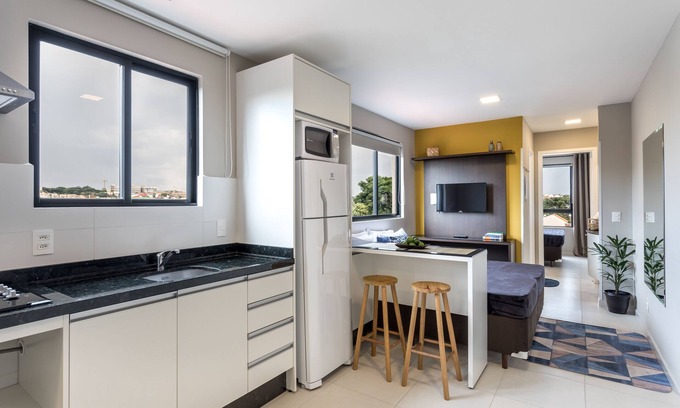 Prado Velho Apartment | Flat completo com garagem, 2 camas de casal, perto do Centro e Jd Bot, PUC