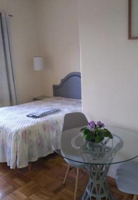 Jardim Central Apartment | Flat em local tranquilo, com garagem dois quarteirões do centro histórico, 15 min de Tiradentes