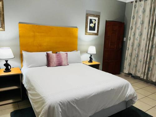 Rustenburg Apartment | Flat in Rustenburg