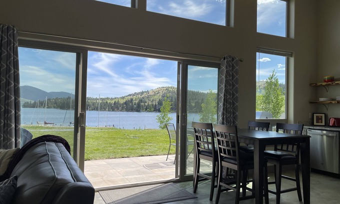 Dayton House | Flathead Lake Cabin with Water Views and Lake Access! Pet Friendly, Cabin 1