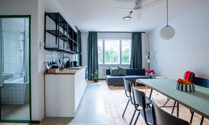 Mitte Apartment | Flattering Berlin 5-14