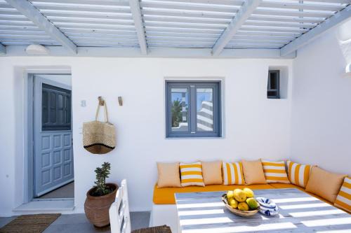 Naxos Town Apartment | Flisvos beach studios