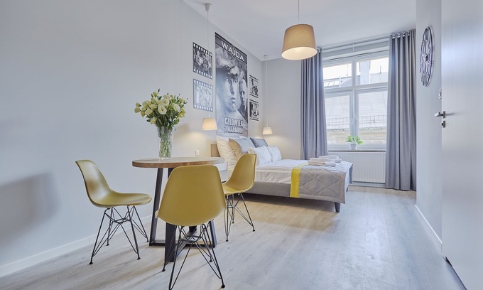 Stare Miasto Apartment | Florianska 32 by PI Apartments