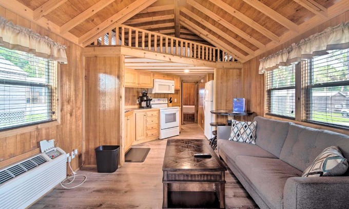 Steinhatchee House | Florida Escape Unit 14 with Loft and Boat Dock!