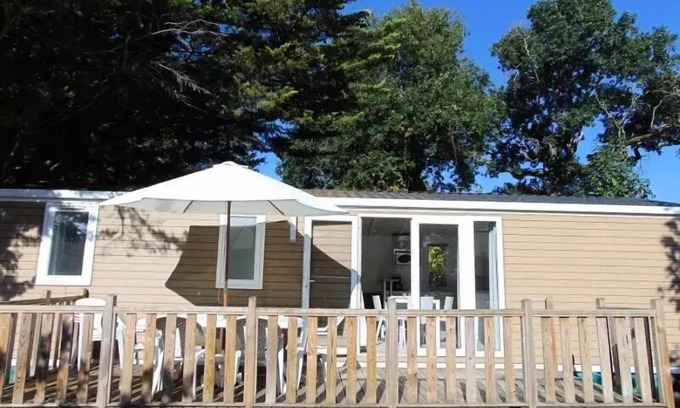 Avrille House | Flower Camping Beauchêne * - Mobile home Standard 38 m2/4 bedrooms - terrace 8 to 10 people - 8 pers. included in the tariff